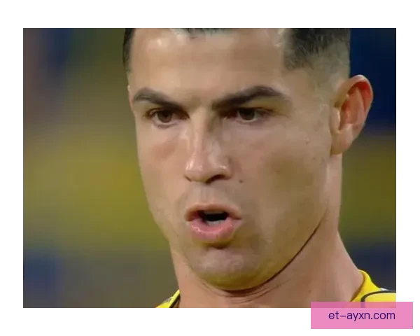 C罗假摔引发争议球场表现与裁判判罚深度解析